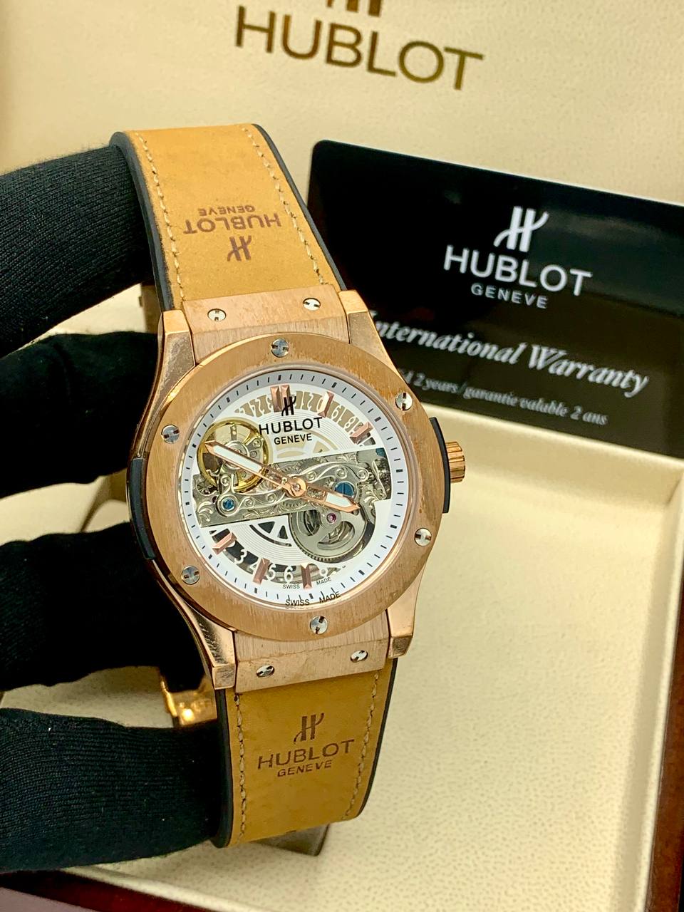 High Quality Luxury Hublot Watch | Premium Style - Image 2