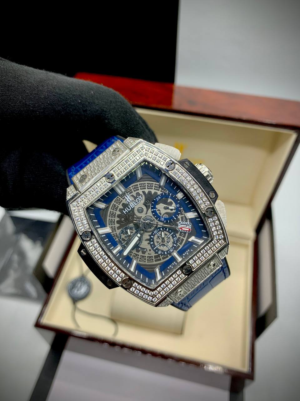 High Quality Luxury Hublot Watch | Premium Style - Image 2