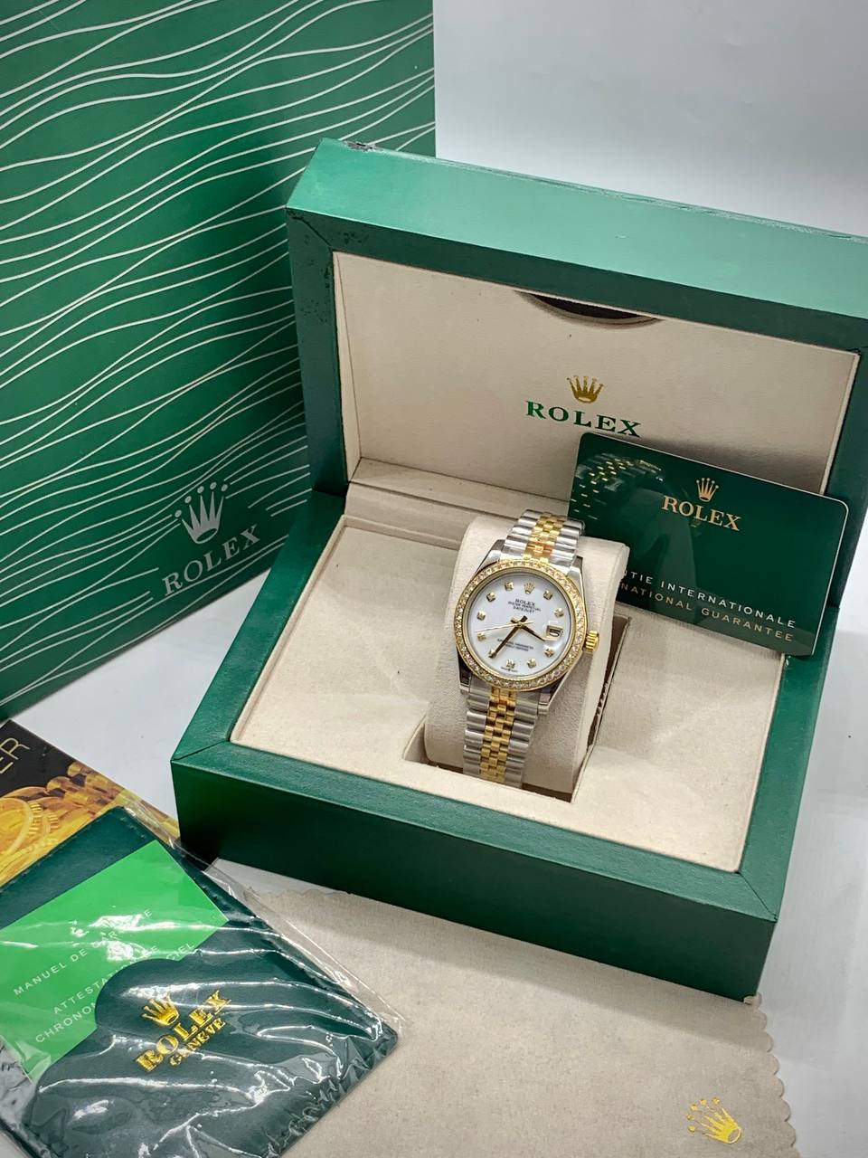 Luxury DAY-DATE ICE Head Rolex-Style Watch - Image 2