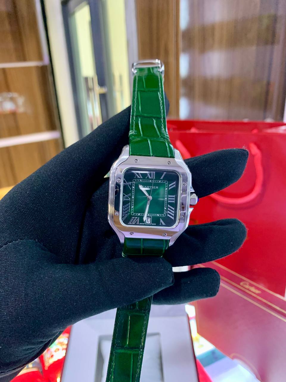 High Quality Luxury Cartier Watch for Men and Women