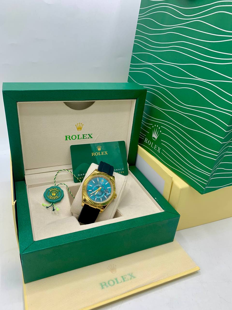 Luxury Sky-Dweller Rolex Watch | Men's Style - Image 4