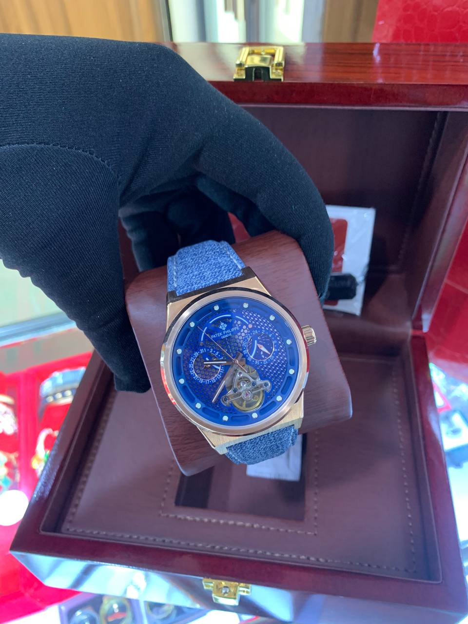 High Quality Luxury Patek Philippe Watch for Men - Image 4